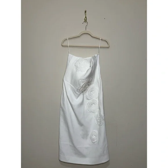 HELSI Kaia Floral Appliqué Strapless Dress - Picture 5 of 8